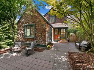 5818 17th Ave NE, Seattle, WA