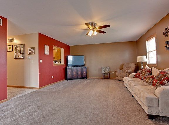 3rd image of 3217 Heritage Lake Dr