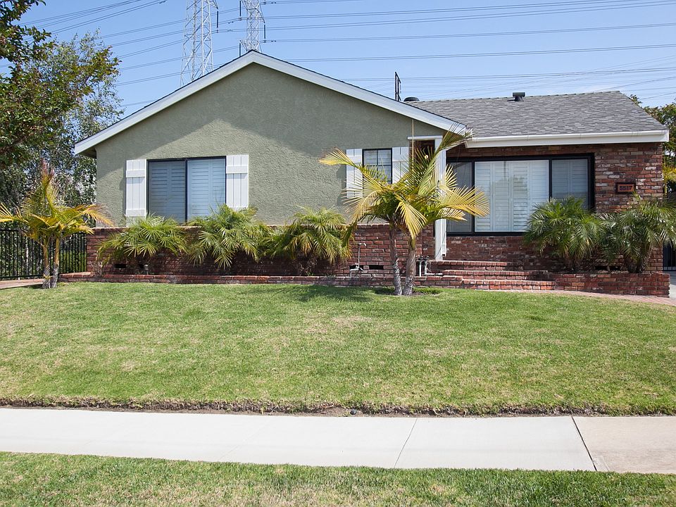 1st image of 5517 Arvada St