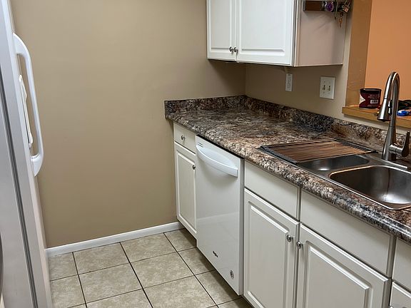 4th image of 3629 NE 20th Pl #3629