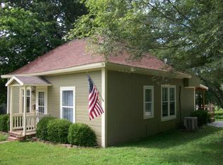 707 E Myrtle St, Pleasant Hill, MO 64080