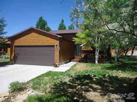 1st image of 820 Burr Dr