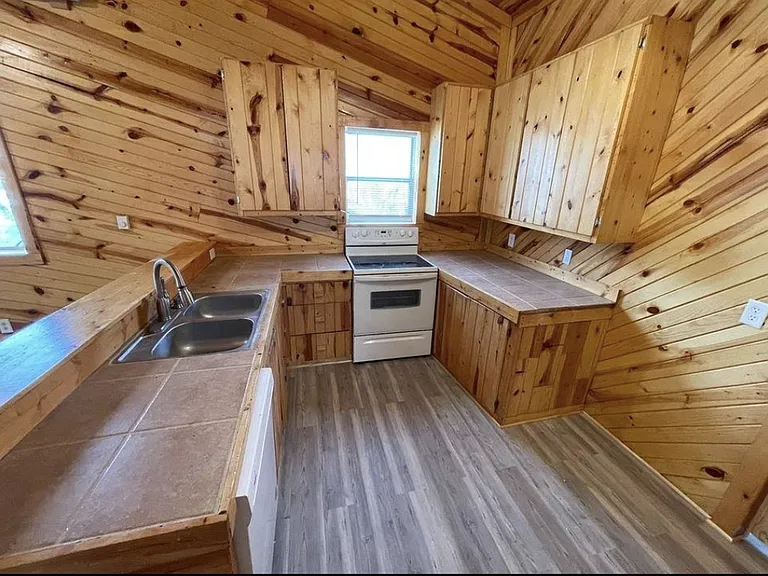 118 Spark St #UPPERUNIT1 — Photo 7