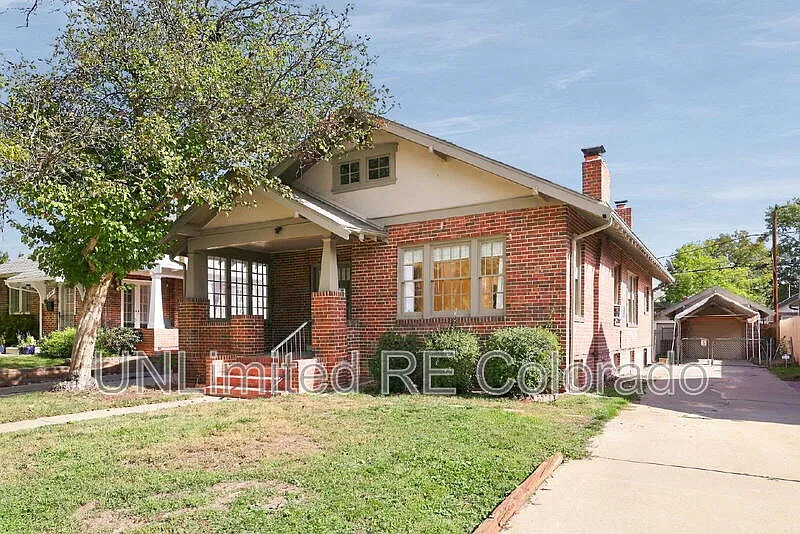 3 bed, 2.0 bath, 2200 sqft, $3,000 — Photo 3