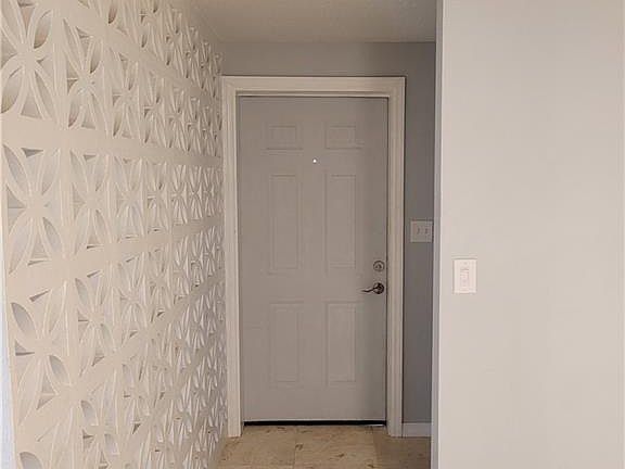 5th image of 495 Grenier Dr