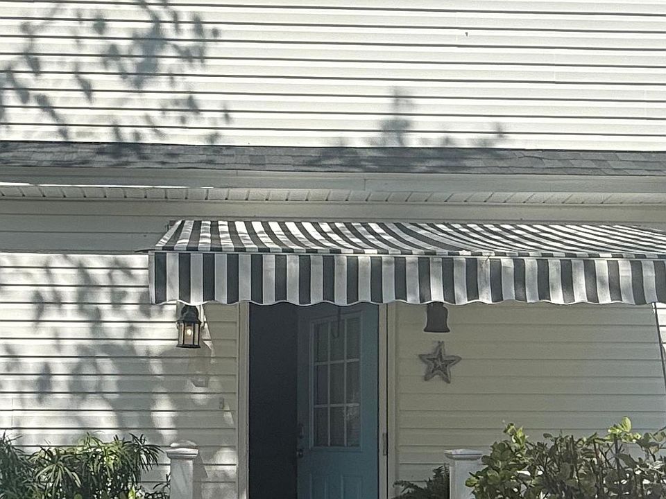 1st image of 1021 Bay Dr #B