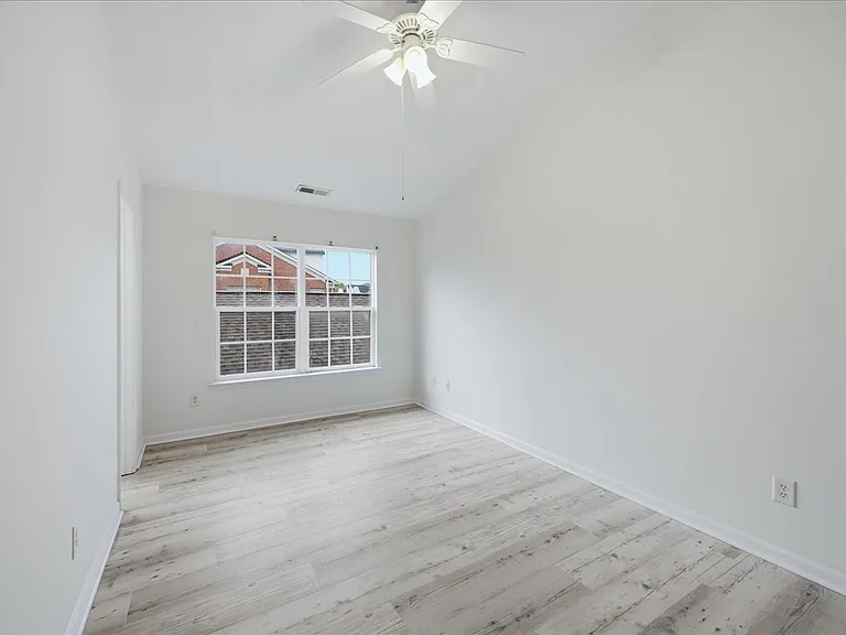 6928 Creft Cir — Photo 27