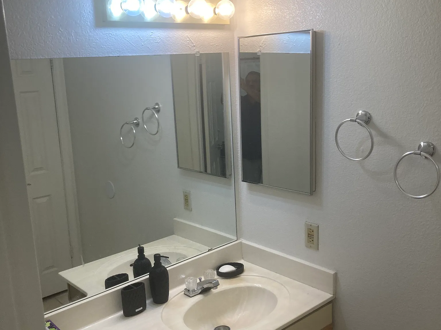 Studio, 350 sqft, $1,000 — Photo 4