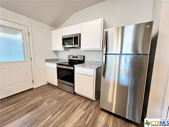 4th image of 118 Dolphin Dr