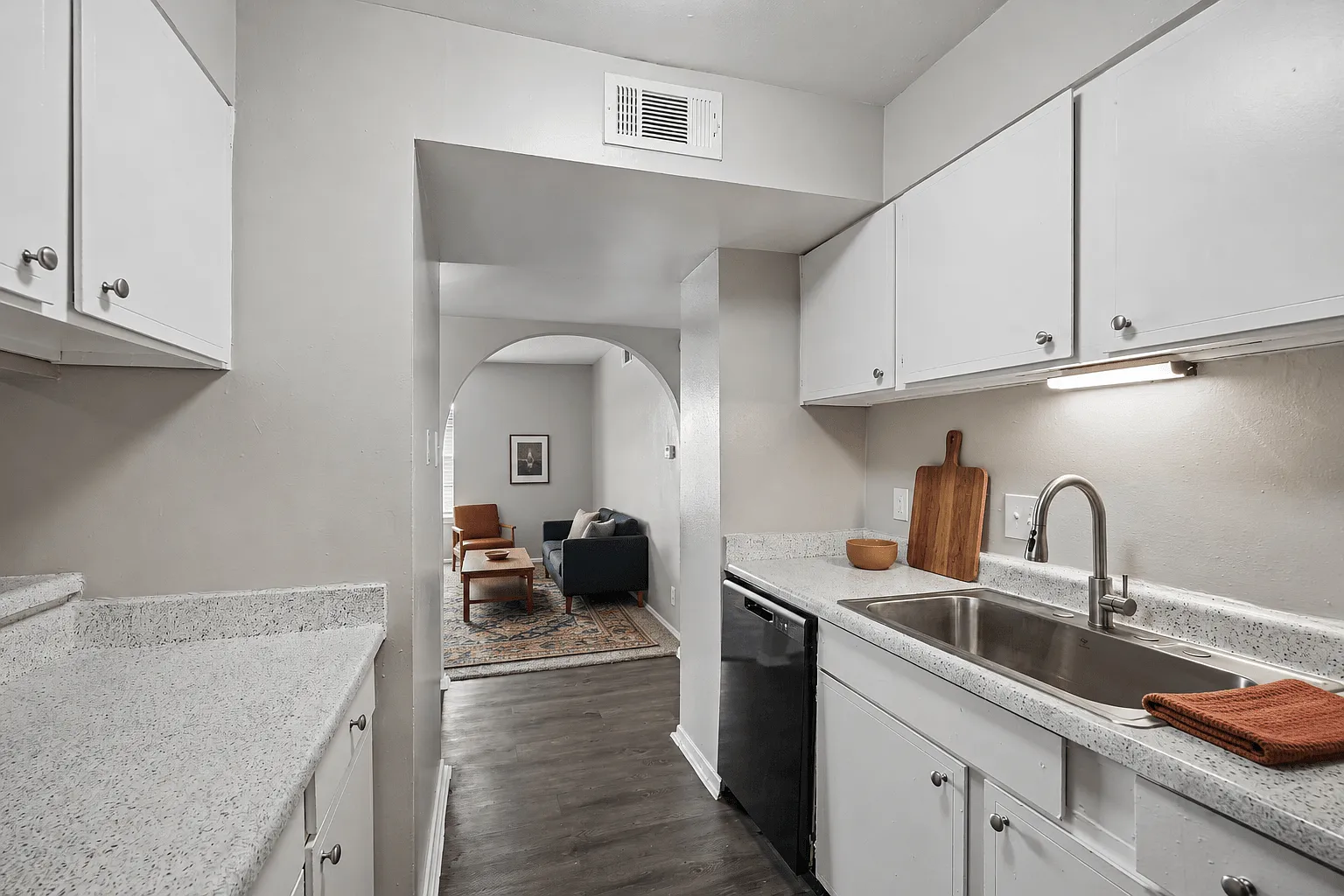 Wellington Estates — Photo 1
