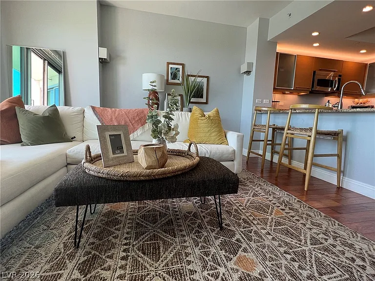 322 Karen Ave #805 — Photo 28