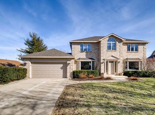 6729 Bradley Ct, Downers Grove, IL 60516