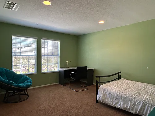 1813 W Ash St Photo 1