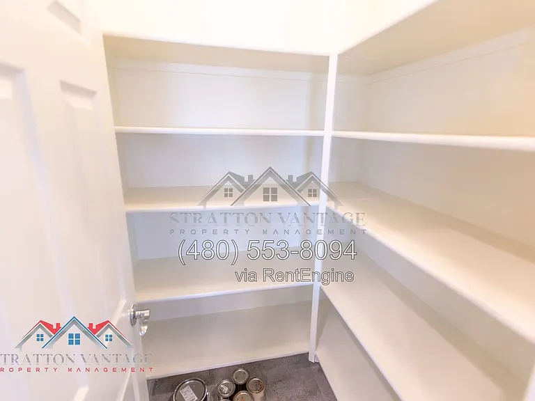3759 N Astoria Dr — Photo 23