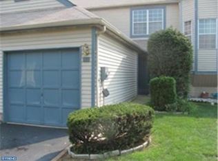 6 Laurel Ct, Hamilton, NJ 08690