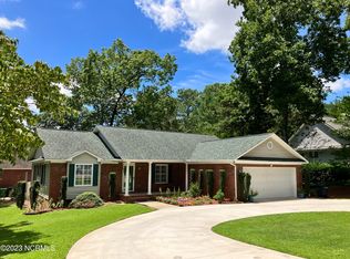 2 Ash Ct, Pinehurst, NC 28374