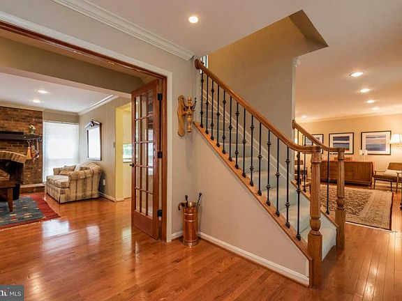 5th image of 4173 Waterway Dr