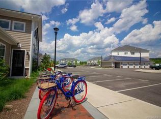 500 Andrews Way #10, South Windsor, CT 06074