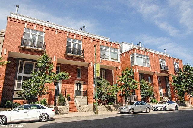 1st image of 2843 N Lincoln Ave APT 209