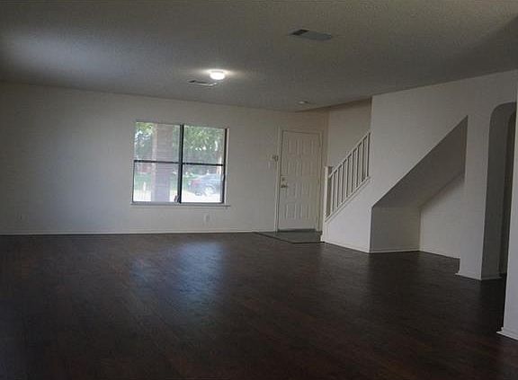 5th image of 1209 Porterfield Dr