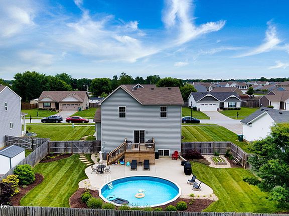 3rd image of 129 Round Rock Dr