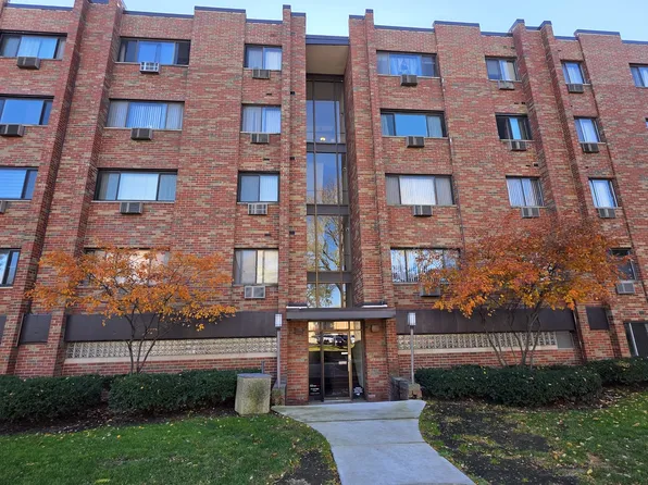 5310 N Chester Ave APT 223, Chicago, IL 60656