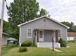112 E Jefferson St, Columbia, IL
