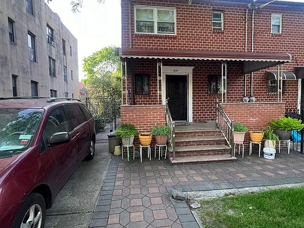 321 Lott Ave, Brooklyn, NY 11212