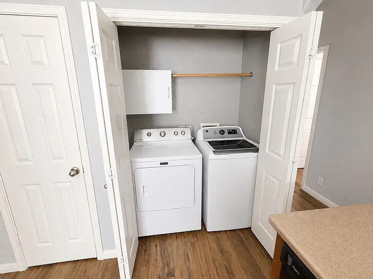 101 Kathryn Cv — Photo 9