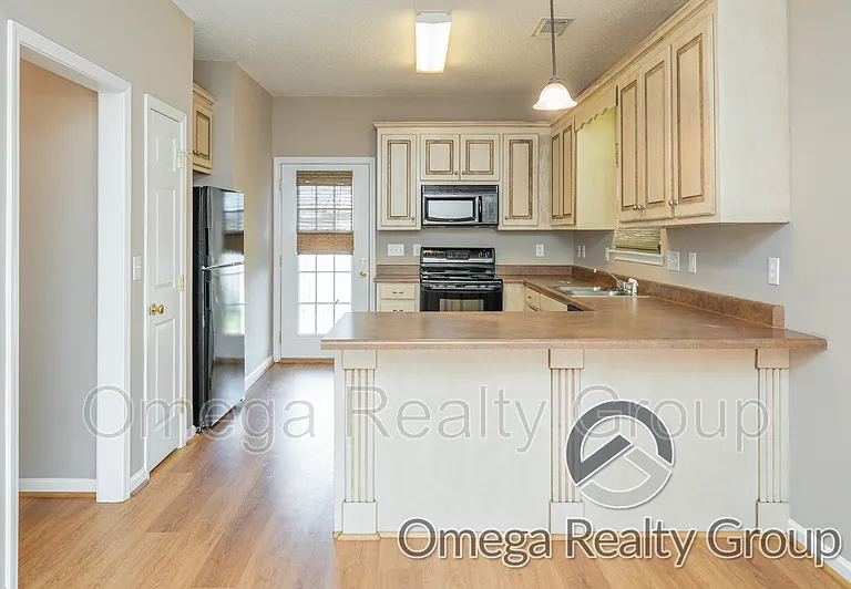 9717 Full Moon Cir — Photo 20