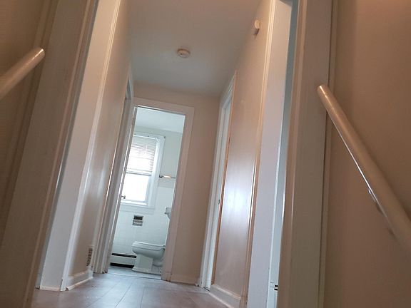 4th image of 33 Vetterlein Ave