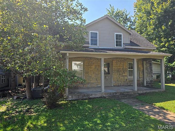 2nd image of 504 W Russell St