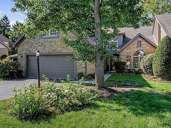 3rd image of 889 Timberlake Ct