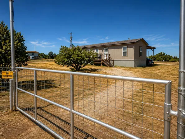 640 E Lake Rd, Robert Lee, TX 76945