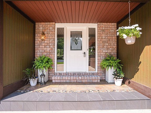 4th image of 4901 Clearwater Ct