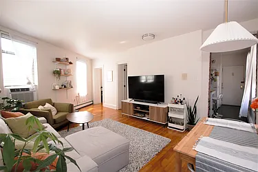 Rented by R New York