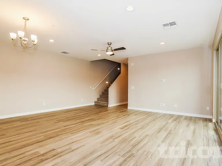 9306 E Strobe Ave — Photo 1