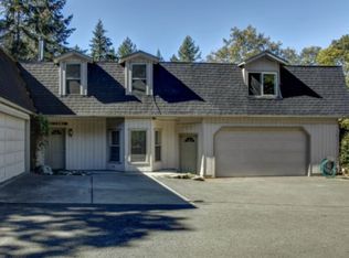 1412 Summit Loop, Grants Pass, OR 97527