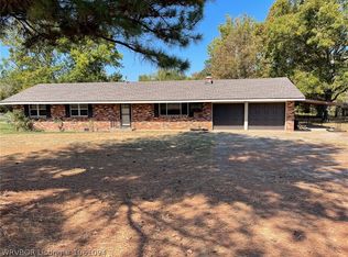 405 Reaves Ave, Pocola, OK 74902