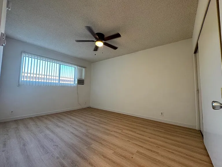 5292 Newcastle Ave #23 — Photo 14