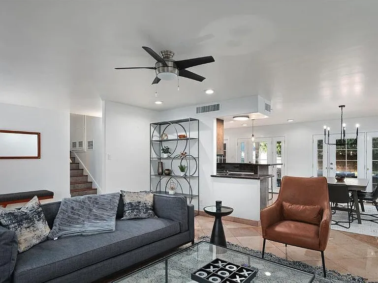8620 E San Miguel Ave — Photo 3