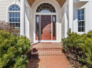 15 Carriage Hl, North Yarmouth, ME 04097