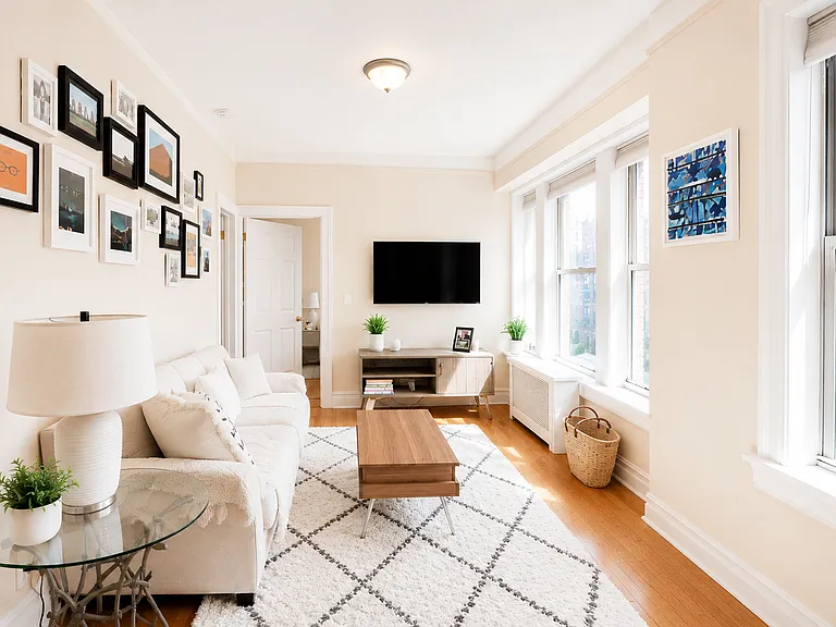515 W 122nd St #52 — Photo 3