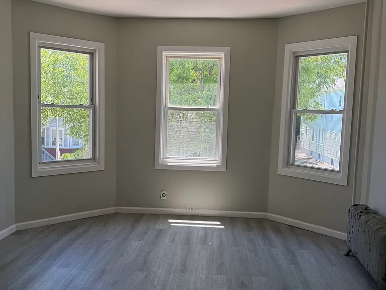 74 Eaton Pl #2 — Photo 5