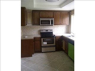 1st image of 75 3rd Ave Unit 4