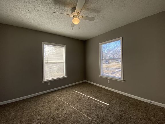 4th image of 2710 Lowell Ave