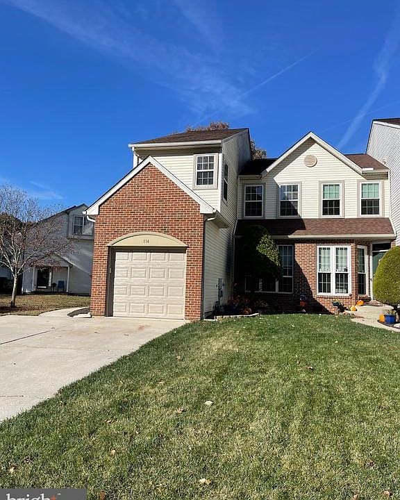 1st image of 114 Tuckahoe Ln
