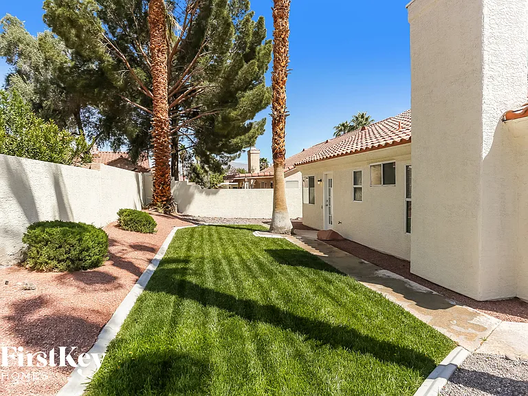 4421 Inez Dr — Photo 15