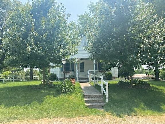 3rd image of 4990 Newbolt Rd