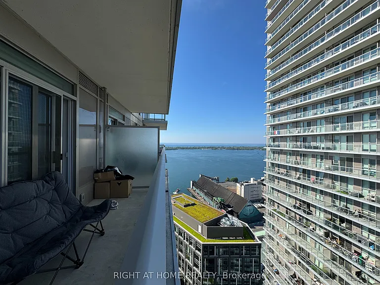 20 Richardson St #3106 — Photo 15